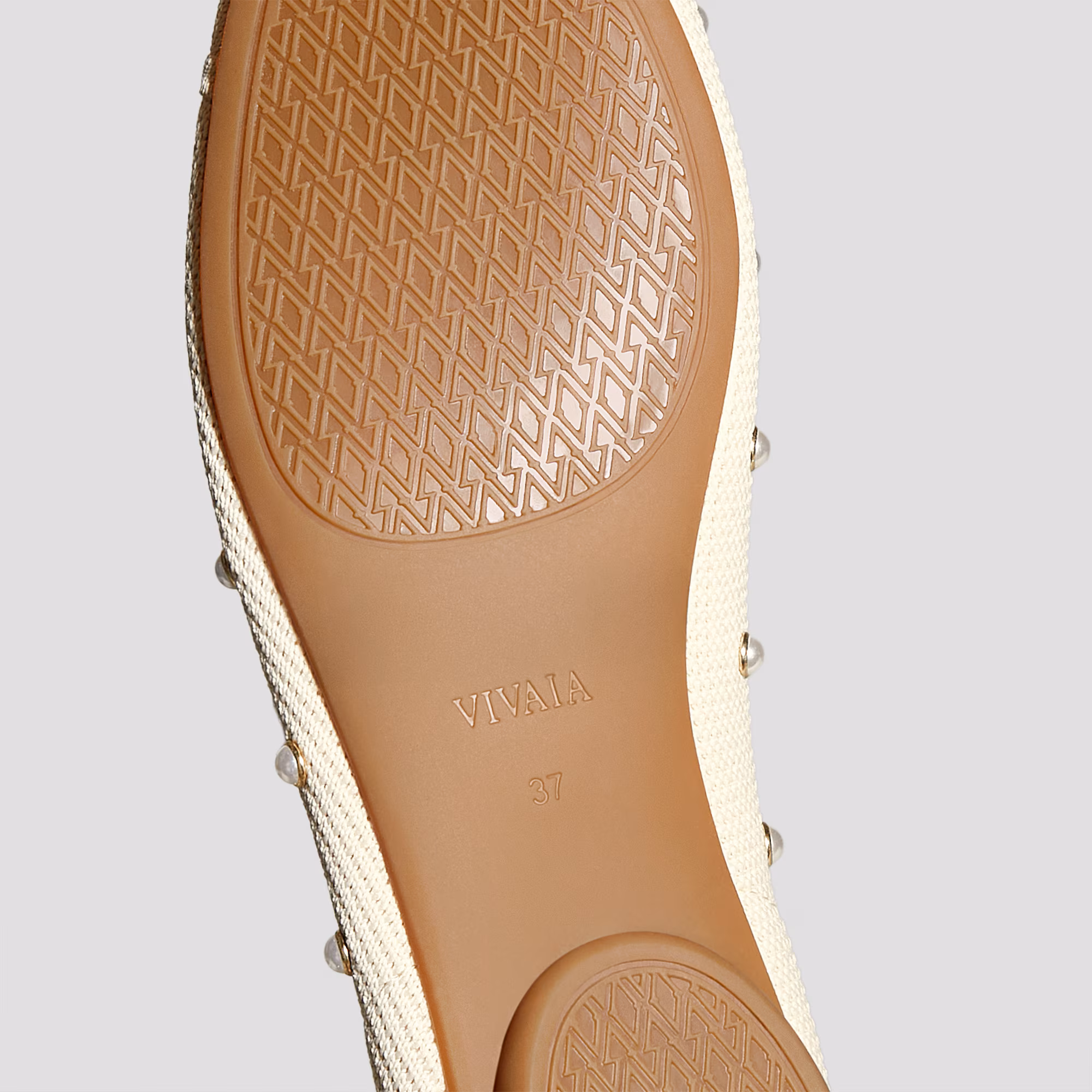 1736739493-3b7d49e9-7d43-4de2-99b3-c09509ae0307