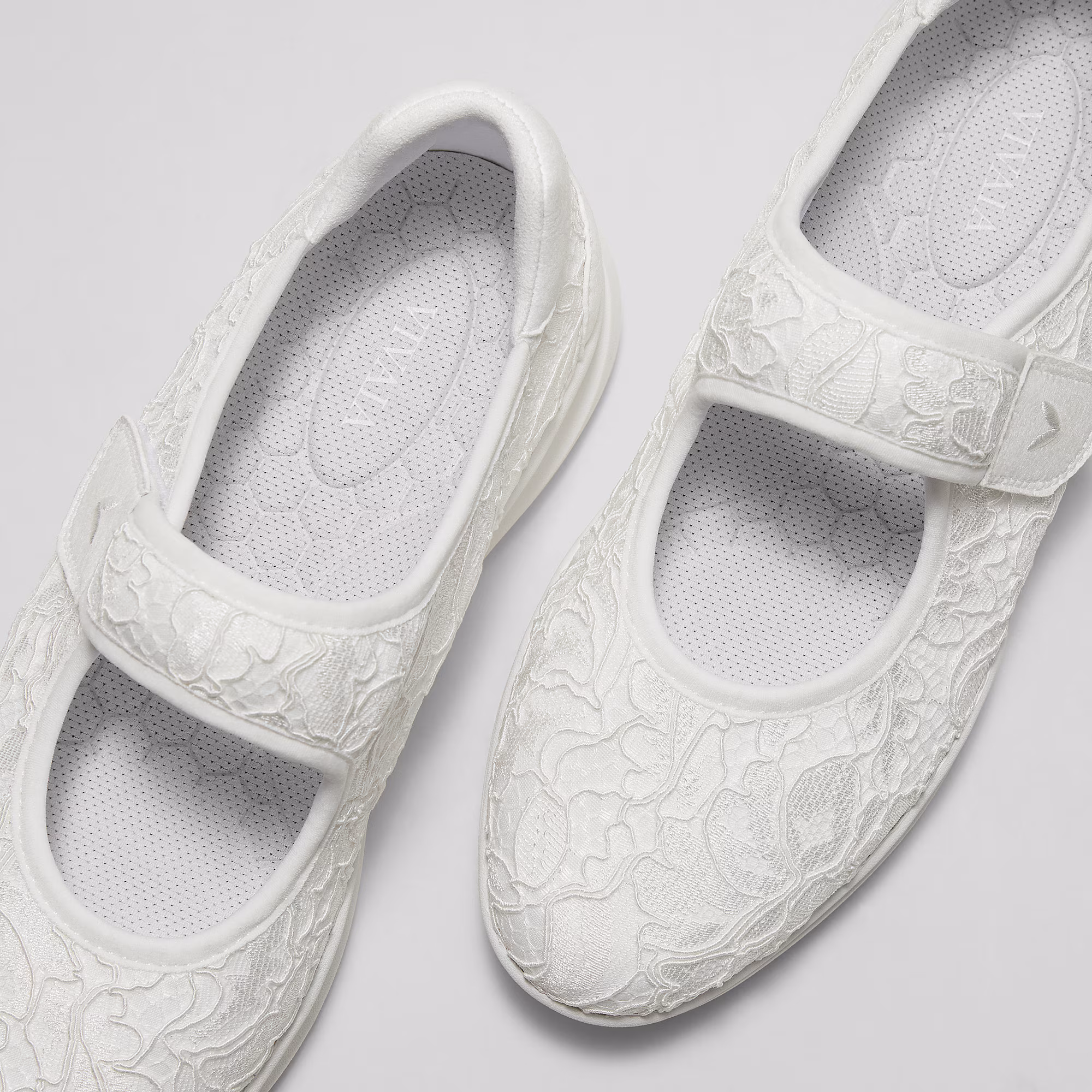 1752561972-5c83935e-6a09-40de-ab40-31de5b117d28