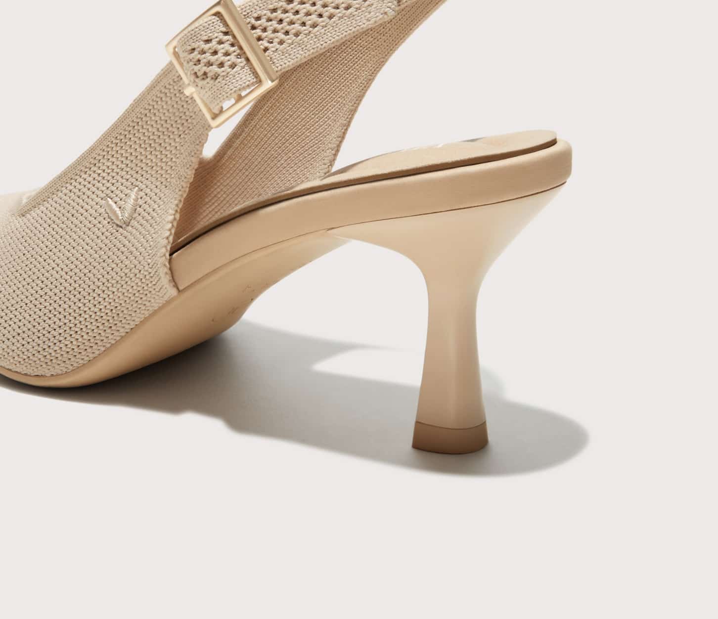 俐落優雅中跟鞋