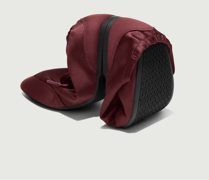 可折疊，方便旅行