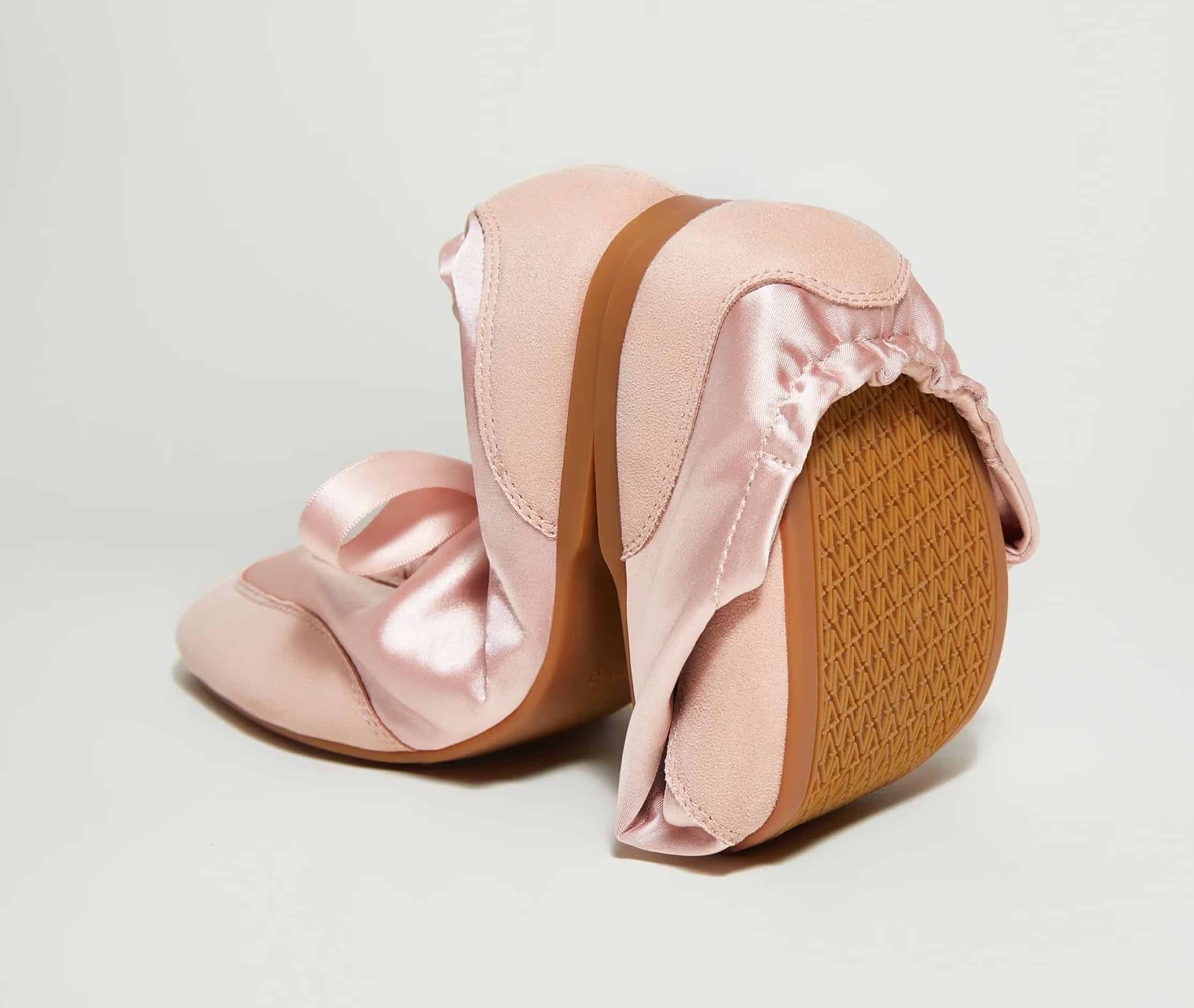 可折疊，方便旅行